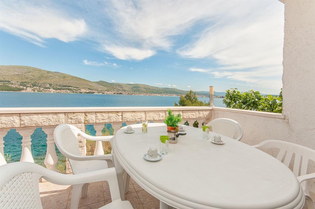 Apartments Natasa Трогир Экстерьер фото