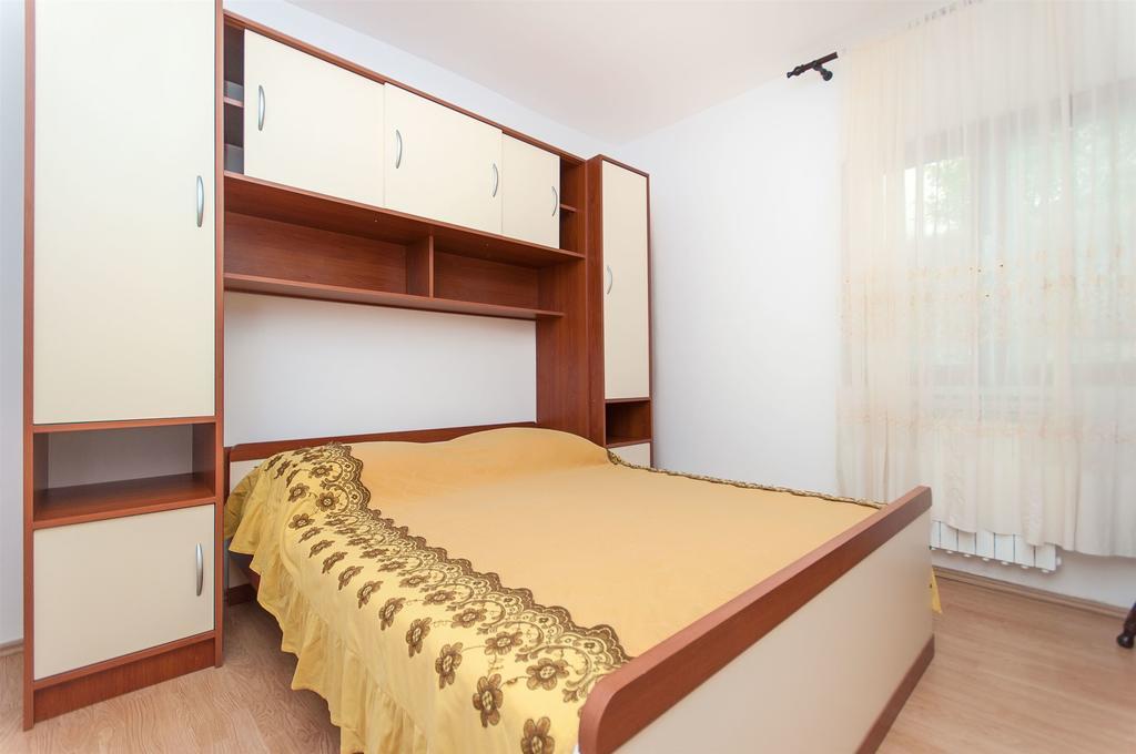 Apartments Natasa Трогир Экстерьер фото