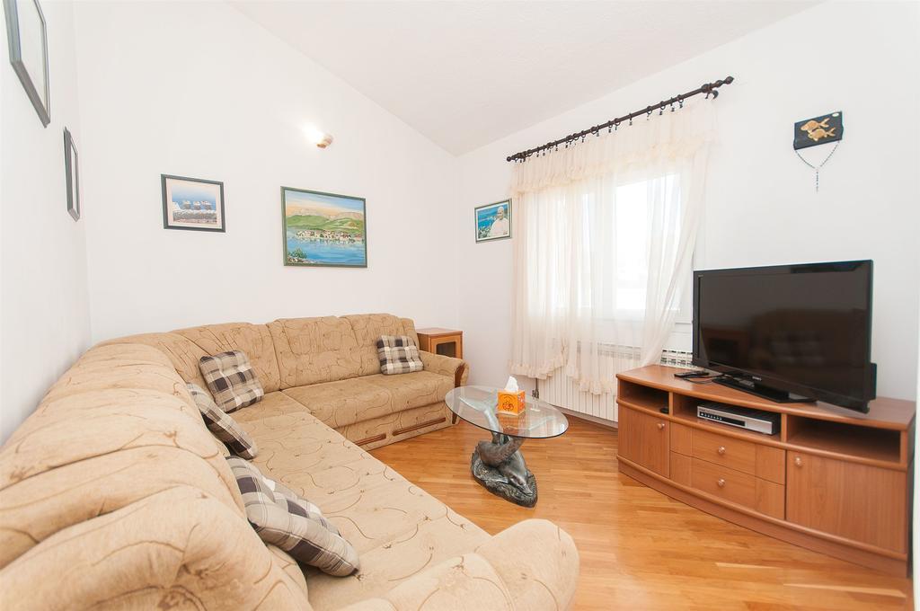 Apartments Natasa Трогир Экстерьер фото