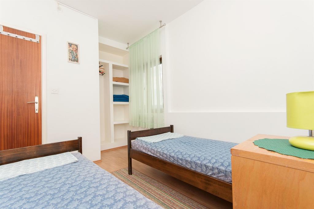 Apartments Natasa Трогир Экстерьер фото