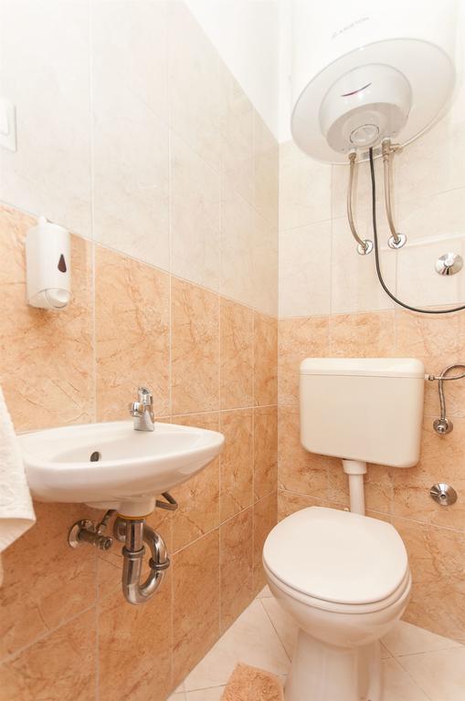 Apartments Natasa Трогир Экстерьер фото